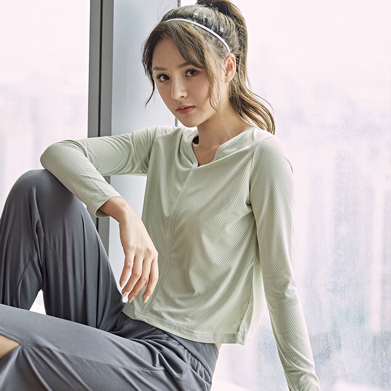 Ladies' Featherlight Quick-Dry Gym Pullover